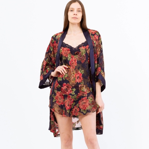 Victoria's Secret Other - Victoria’s Secret Gold Label Vintage Floral Rose Lingerie and Bathrobe